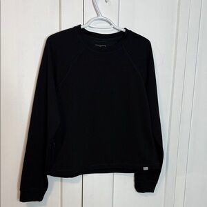 L.L. Bean Black Recycled Polyester Ribber Long Sleeve Top - Med Reg